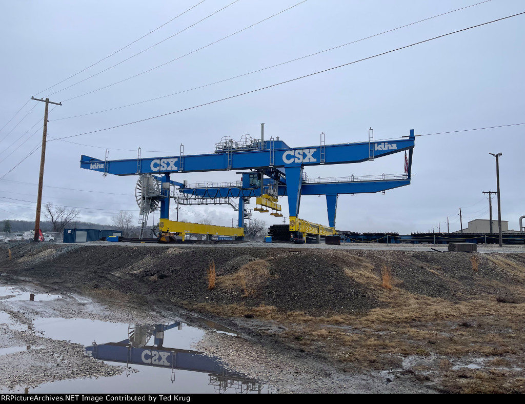 Gantry crane at the CSX Russel rail welding plant